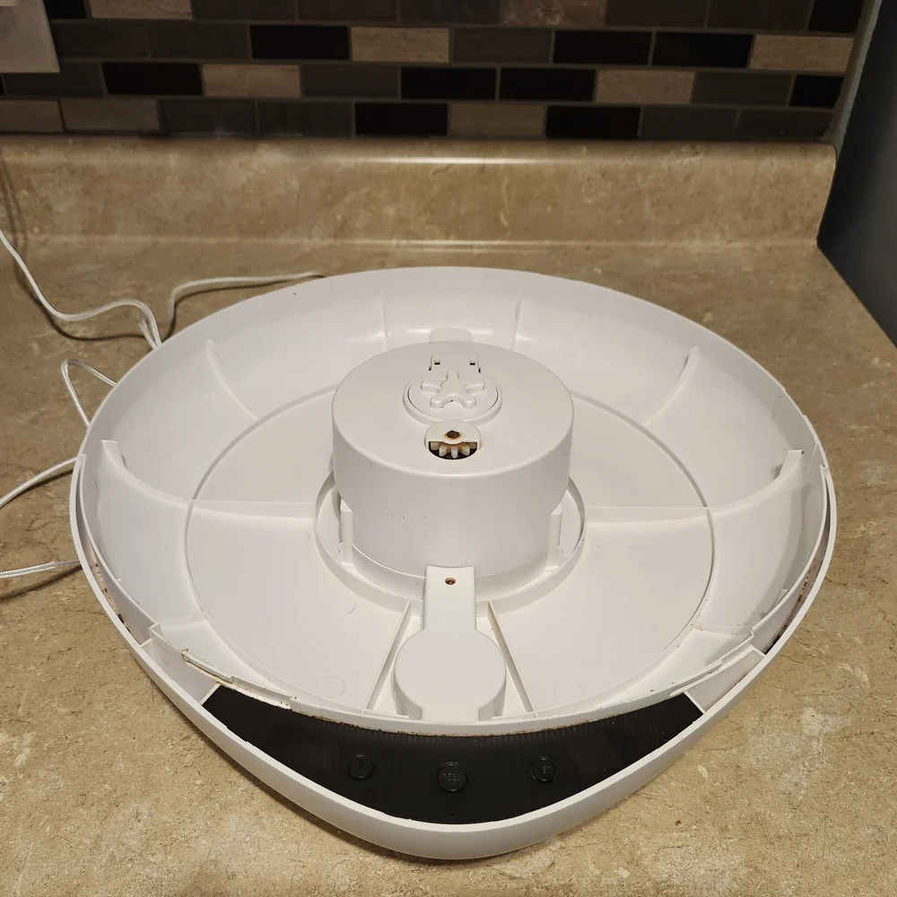 Smart Pet Feeder with App Control - White